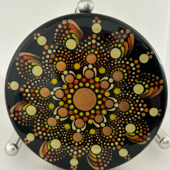 Set of 4 handmade coasters. Mandala design. - Picture 4 of 6